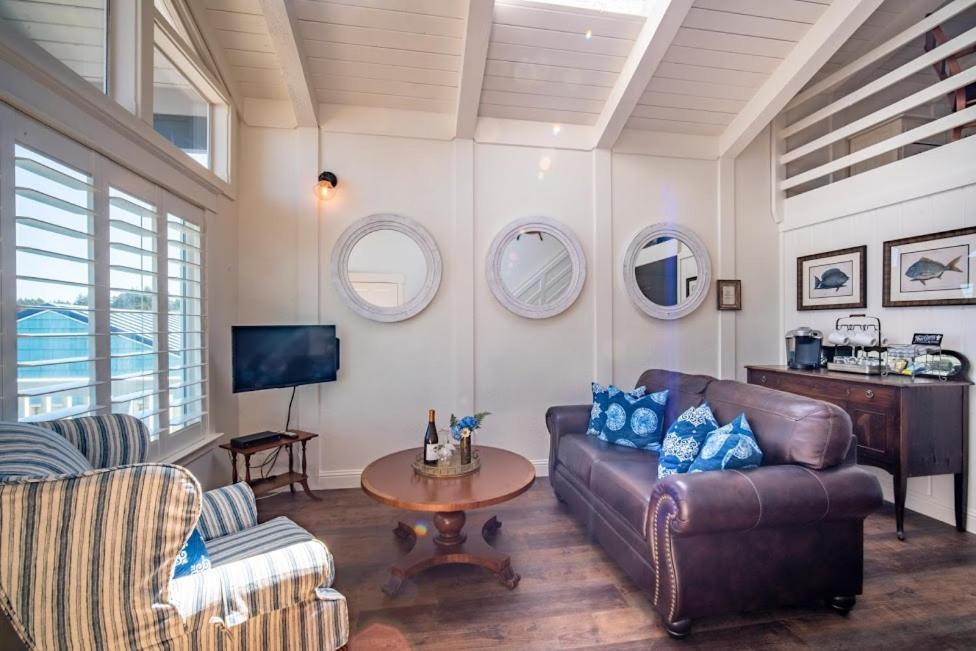 Bandon Marina Inn Екстериор снимка